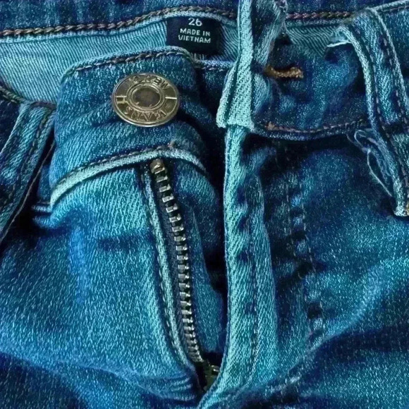 I. Crew Straight Jeans 26 Stretch Ankle Medium Wash Denim Distressed - Picture 5 of 9